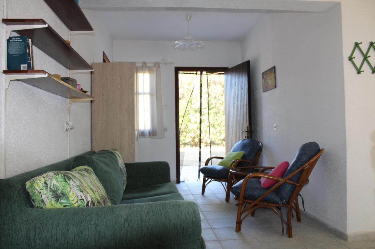 Nikos Seaside Apartments Litheres Экстерьер фото